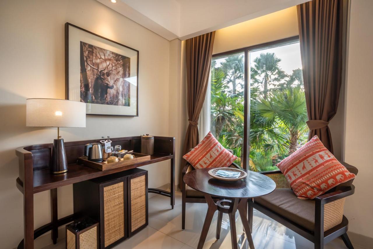 Sanctoo Suites & Villas Sukawati Exteriör bild
